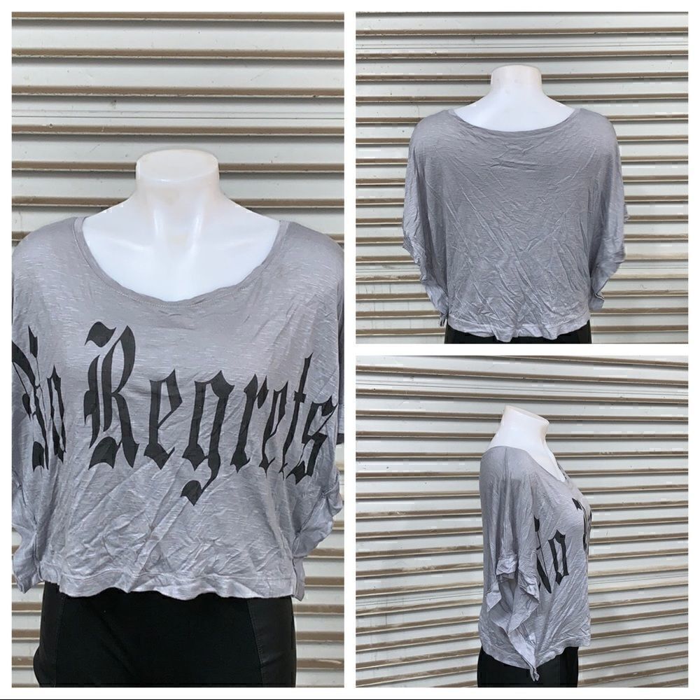 🛍️United Rocket at waist top No Regrets graphic